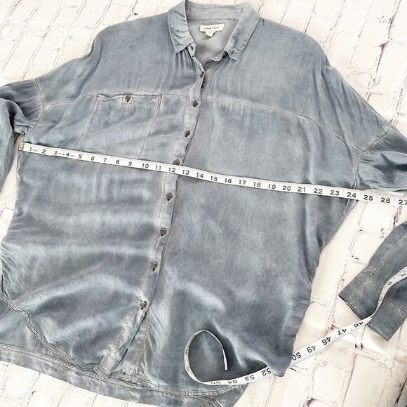silence + noise Acid Wash Blue Long Dolman Sleeve Button Front Slouchy Top XS - Picture 5 of 10